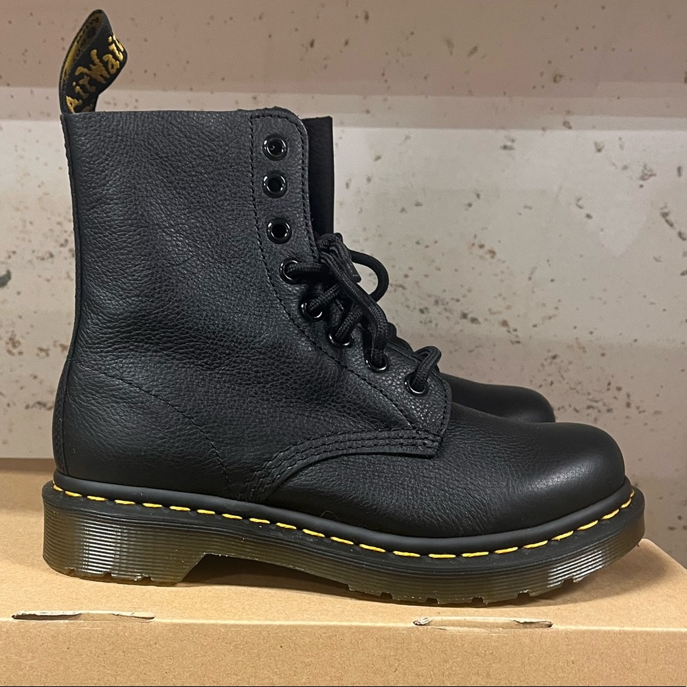 Dr. Martens 1460 Pascal Black, women’s size 5, uk 3